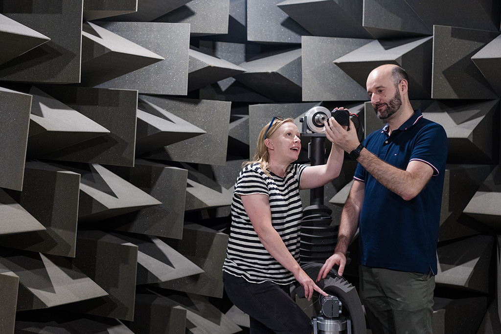 https://www.salford.ac.uk/school-of-science-engineering-and-environment/epsrc-centre-for-doctoral-training-in-sound-futures